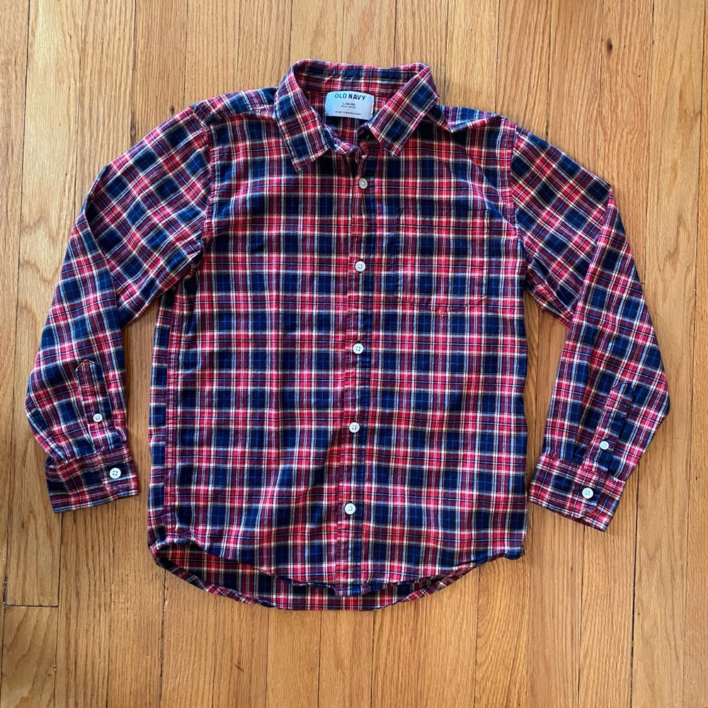 Old Navy Boys size L (10-12) Plaid Shirt in Red and Navy Blue Plaid